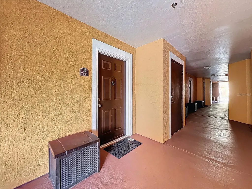 5471 Vineland Road Orlando FL 32811