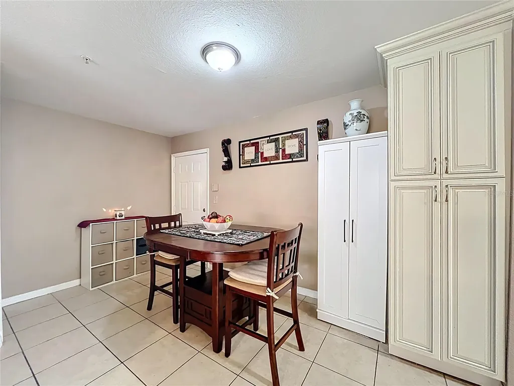 5471 Vineland Road Orlando FL 32811