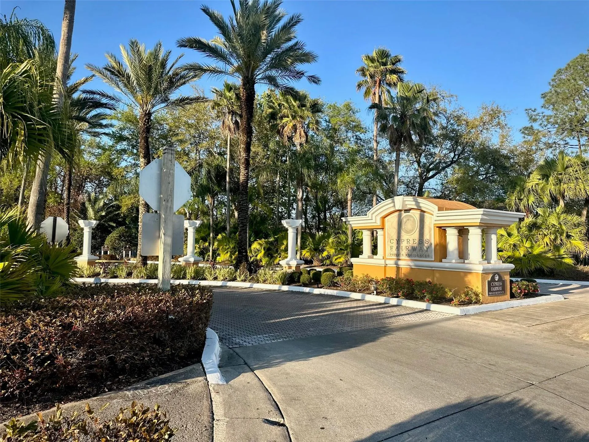5471 Vineland Road Orlando FL 32811