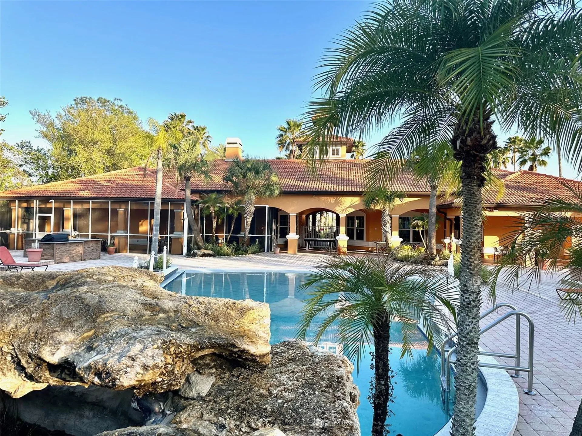 5471 Vineland Road Orlando FL 32811