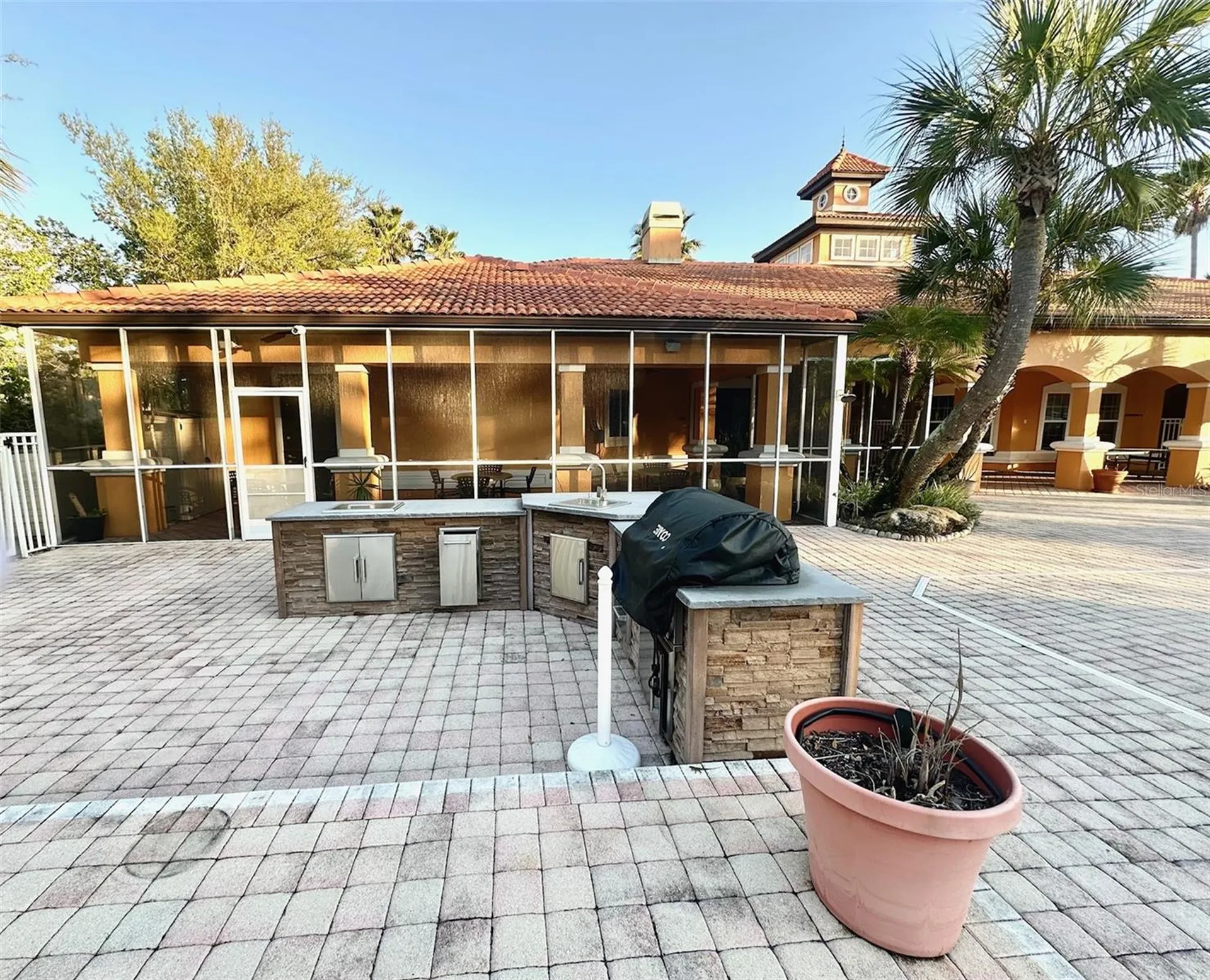 5471 Vineland Road Orlando FL 32811