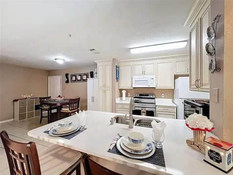 5471 Vineland Road Orlando FL 32811