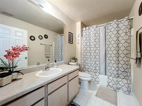 5471 Vineland Road Orlando FL 32811