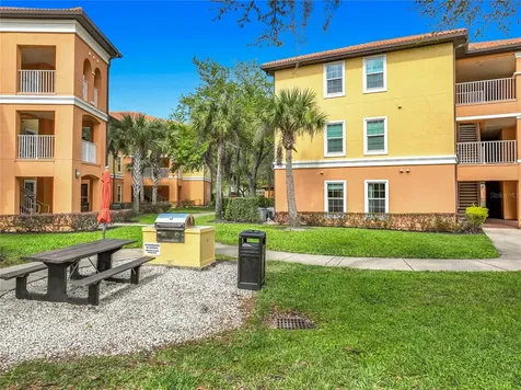 5471 Vineland Road Orlando FL 32811