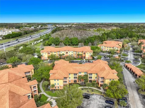 5471 Vineland Road Orlando FL 32811