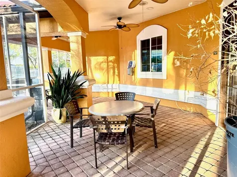 5471 Vineland Road Orlando FL 32811