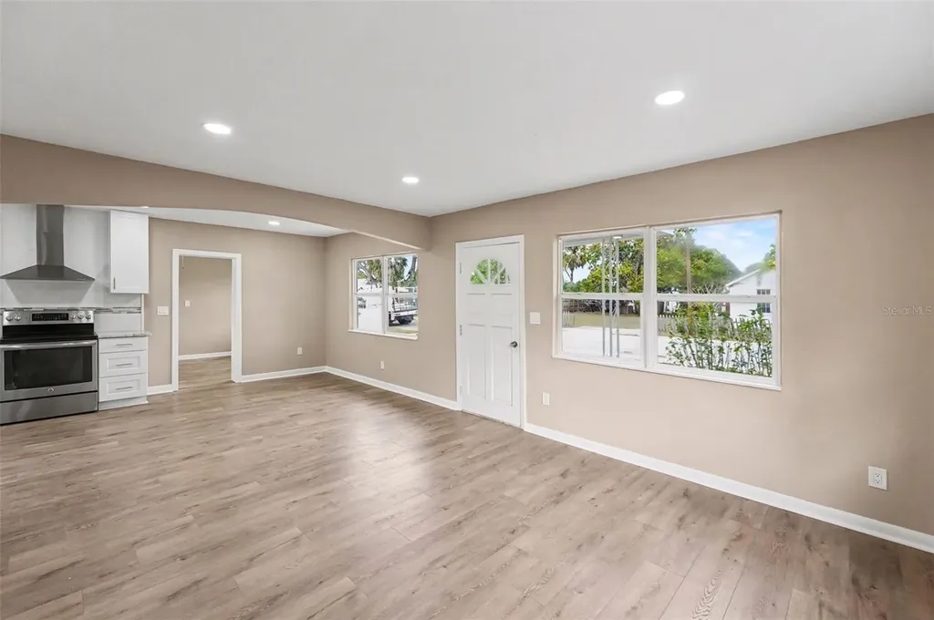 1125 Engman Street Clearwater FL 33755
