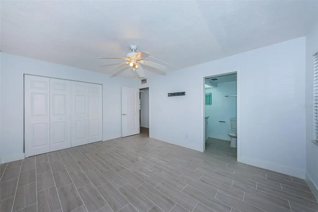 4700 Cove Circle St Petersburg FL 33708