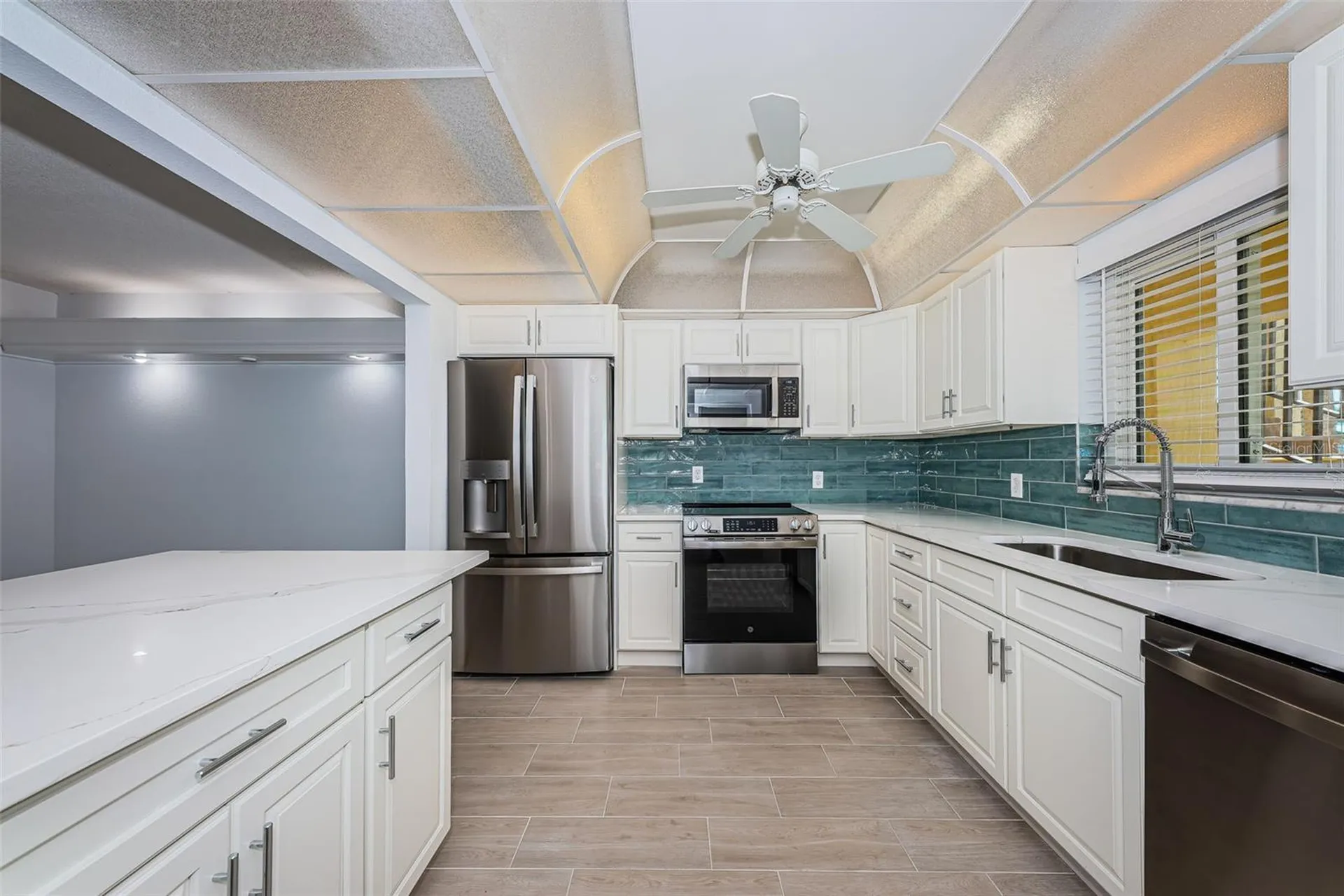 4700 Cove Circle St Petersburg FL 33708