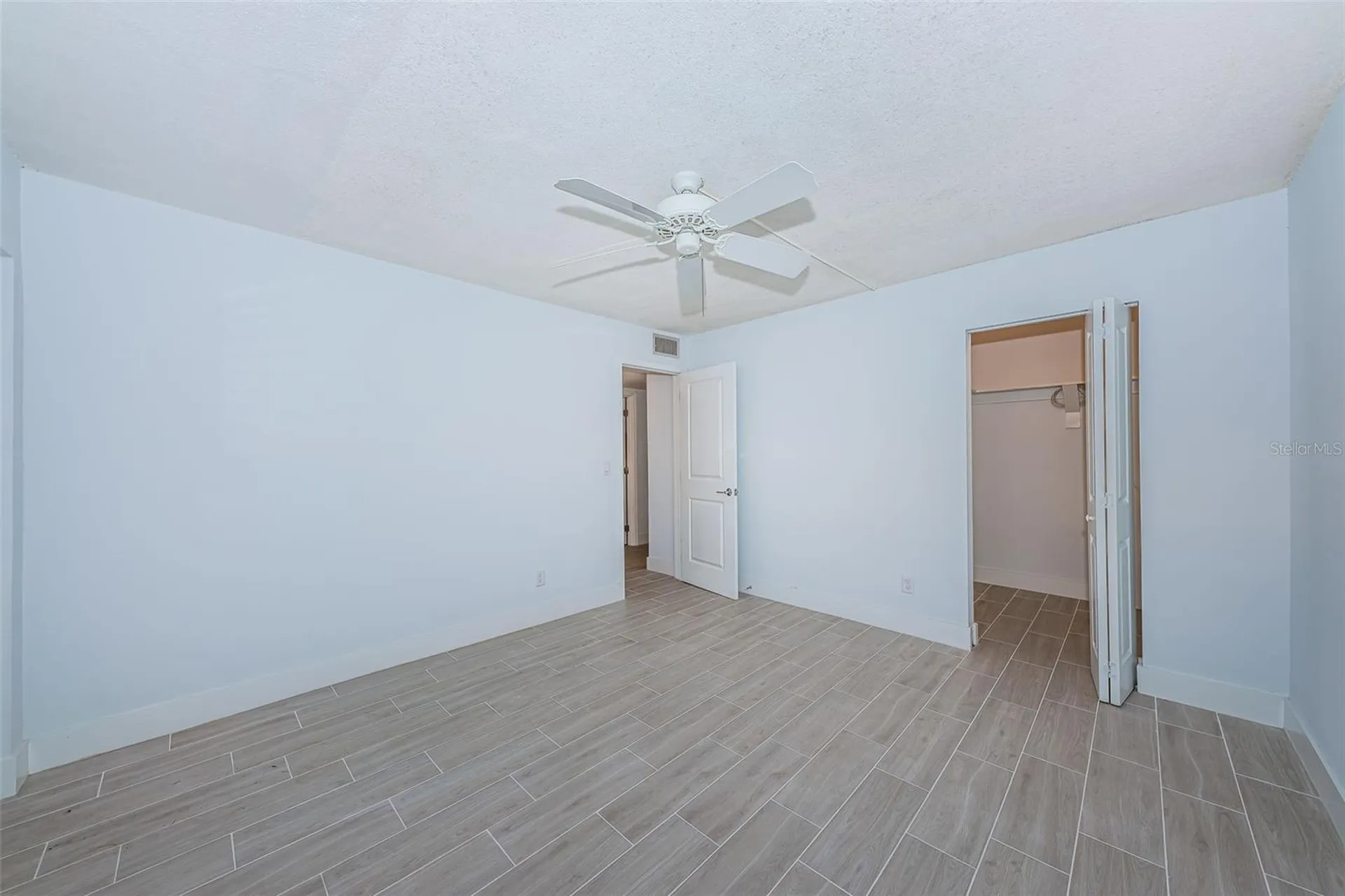 4700 Cove Circle St Petersburg FL 33708