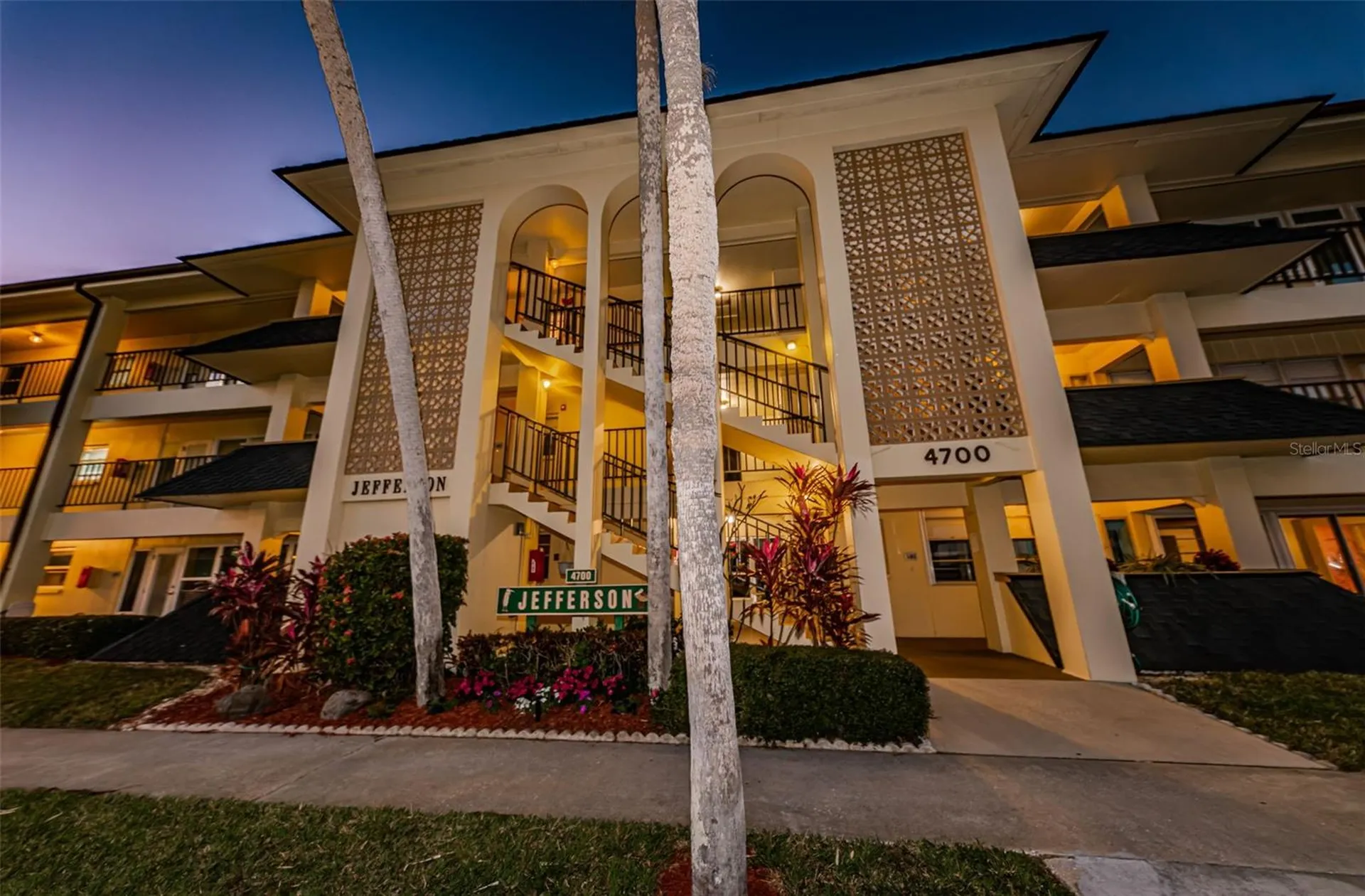 4700 Cove Circle St Petersburg FL 33708