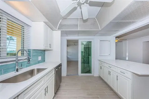 4700 Cove Circle St Petersburg FL 33708