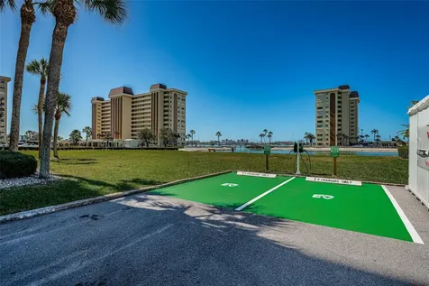 4700 Cove Circle St Petersburg FL 33708