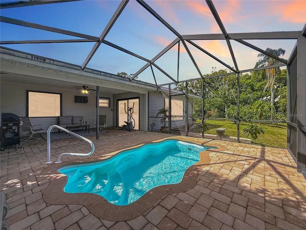 2071 Butternut Circle E Clearwater FL 33763