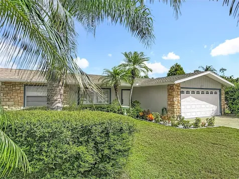 2071 Butternut Circle E Clearwater FL 33763