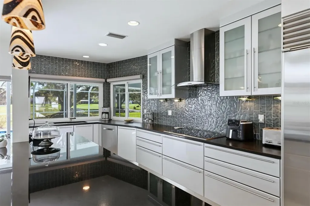 3906 Spyglass Hill Road Sarasota FL 34238