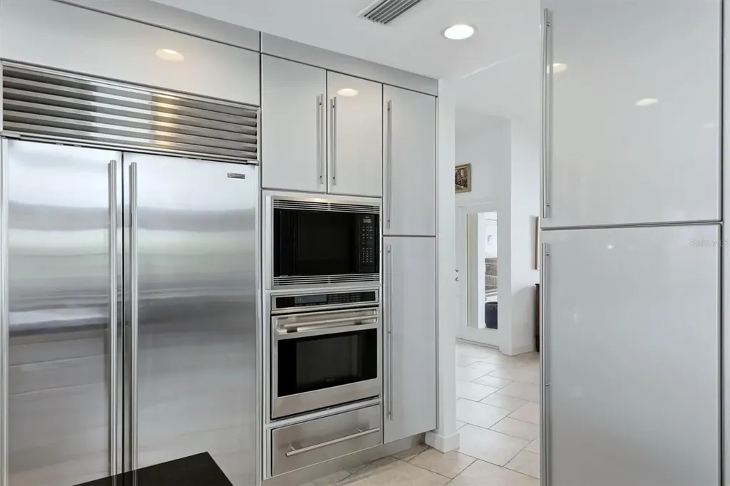 3906 Spyglass Hill Road Sarasota FL 34238