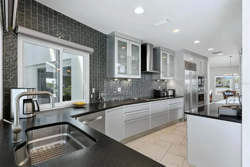 3906 Spyglass Hill Road Sarasota FL 34238