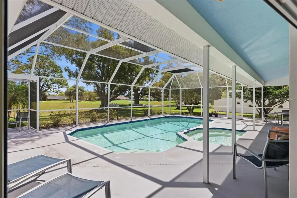 3906 Spyglass Hill Road Sarasota FL 34238