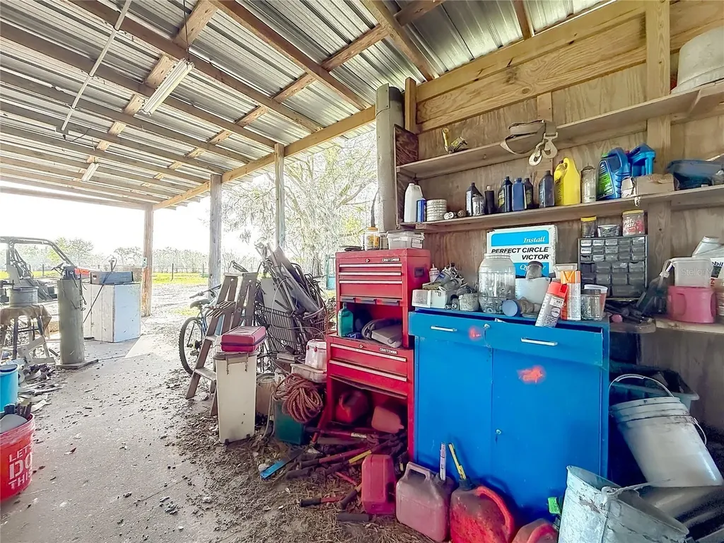 855 NE 107th Road Oxford FL 34484