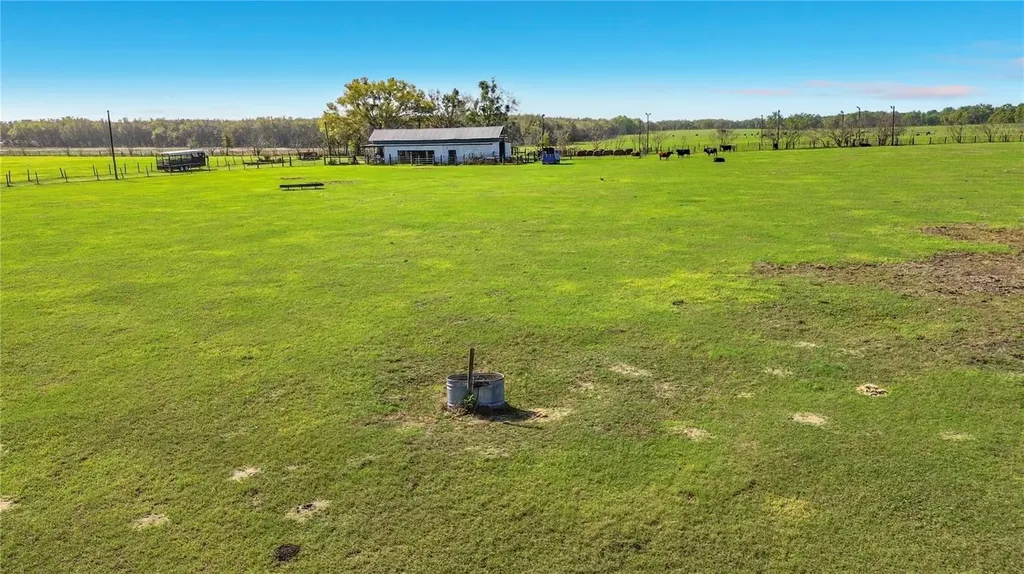 855 NE 107th Road Oxford FL 34484
