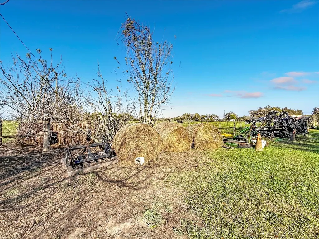 855 NE 107th Road Oxford FL 34484