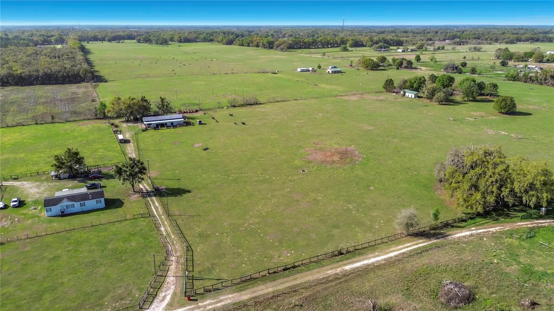 855 NE 107th Road Oxford FL 34484