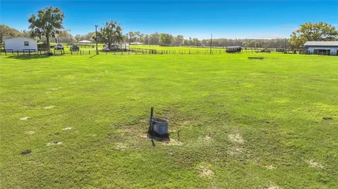 855 NE 107th Road Oxford FL 34484