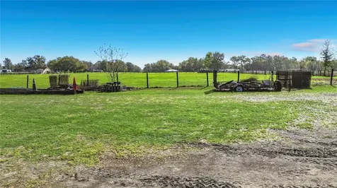 855 NE 107th Road Oxford FL 34484