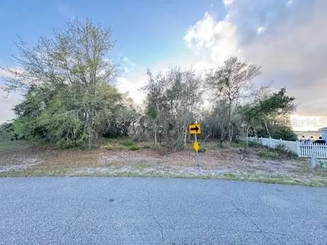 2701 E Canal Road Deltona FL 32738