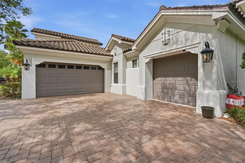 1501 Amarone Place Lutz FL 33548