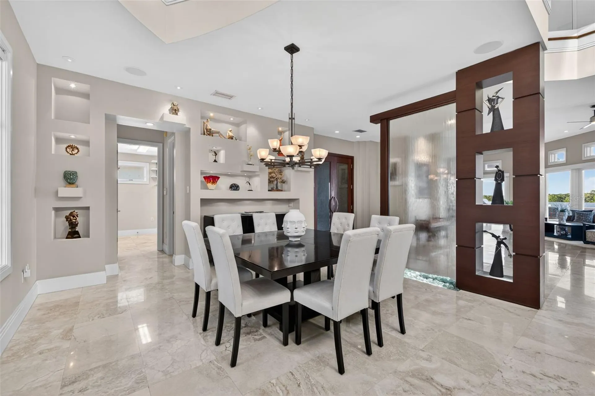 2279 Mermaid Point NE St Petersburg FL 33703