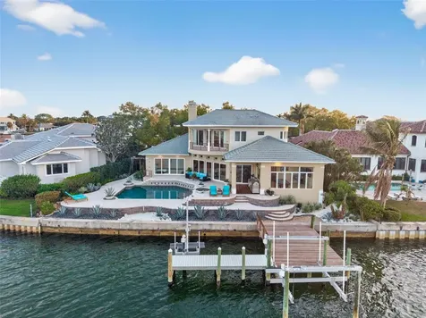 2279 Mermaid Point NE St Petersburg FL 33703