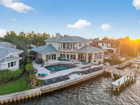 2279 Mermaid Point NE St Petersburg FL 33703