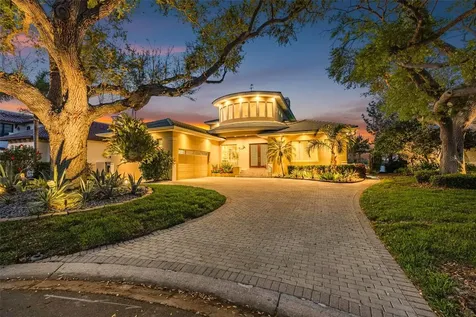 2279 Mermaid Point NE St Petersburg FL 33703