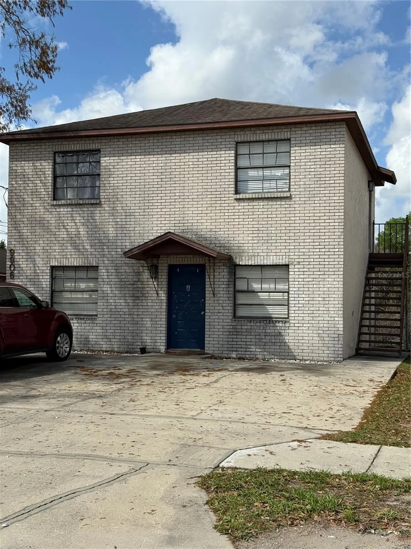 9906 N Myrtle Street Tampa FL 33617