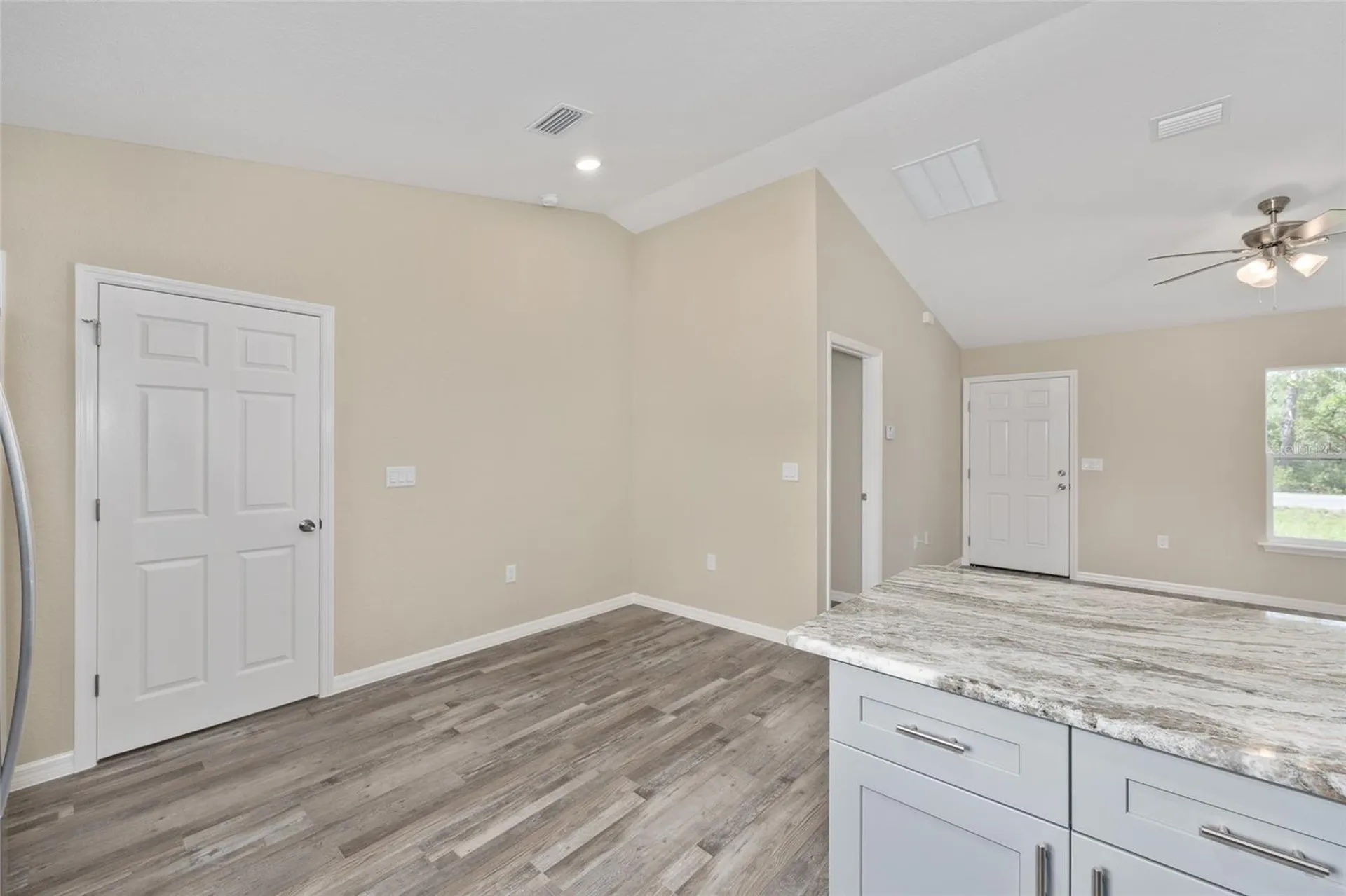 21 Fisher Place Ocklawaha FL 32179