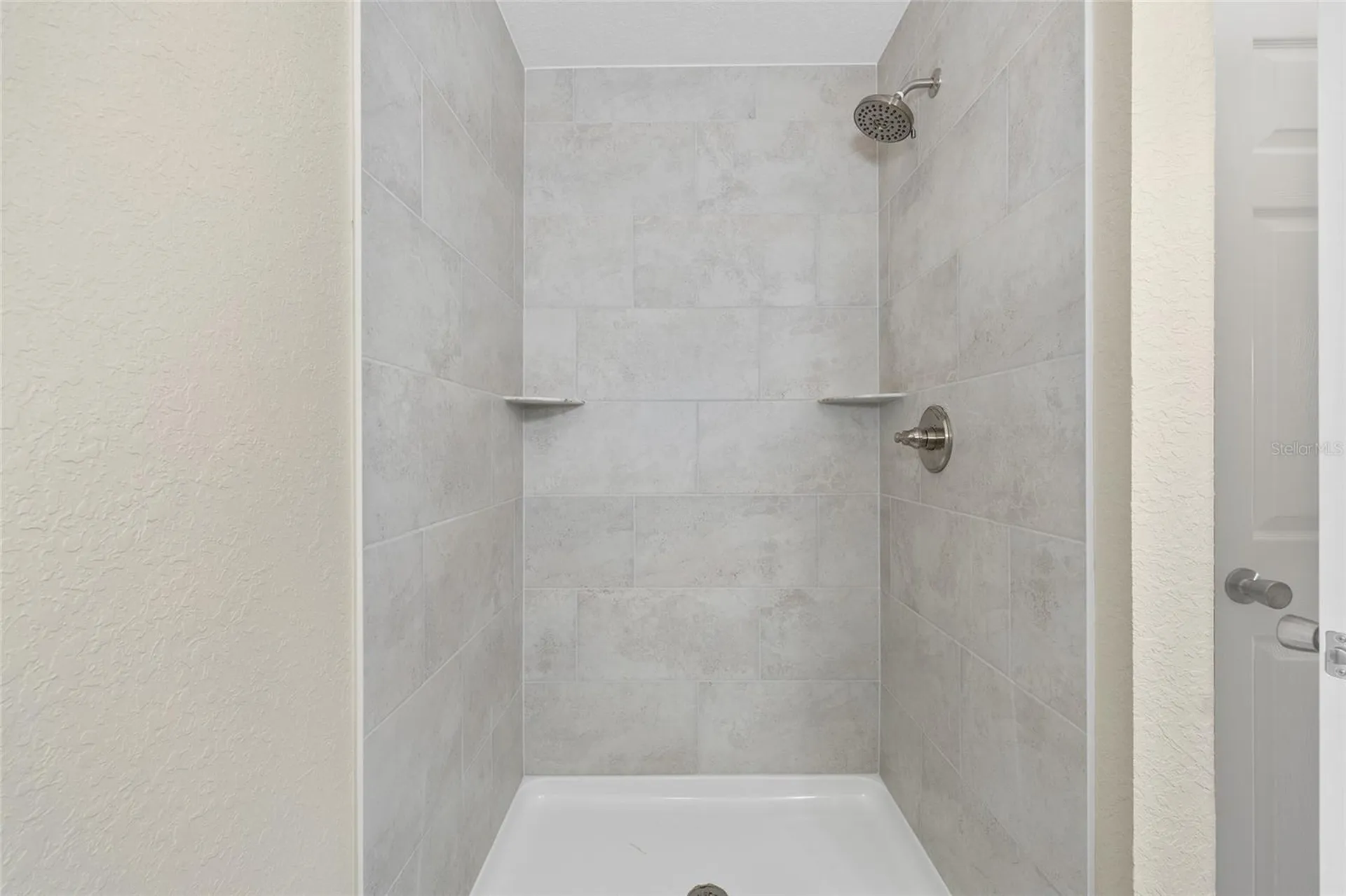 21 Fisher Place Ocklawaha FL 32179