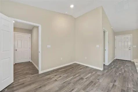 21 Fisher Place Ocklawaha FL 32179