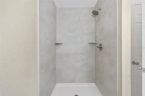 21 Fisher Place Ocklawaha FL 32179