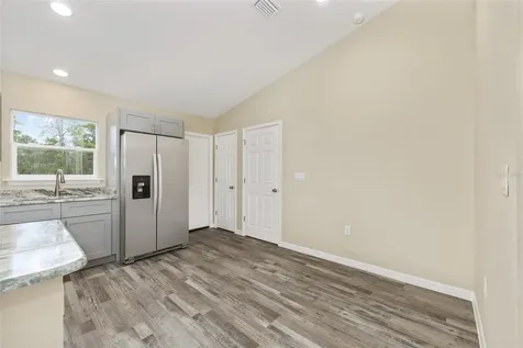 21 Fisher Place Ocklawaha FL 32179