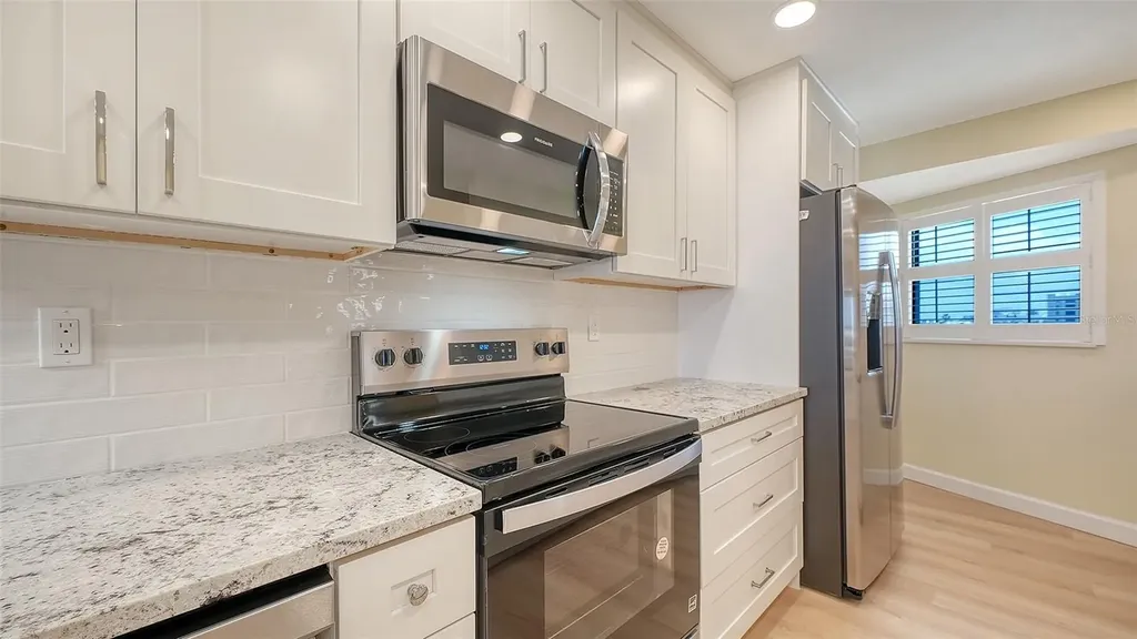 5790 Midnight Pass Road Sarasota FL 34242