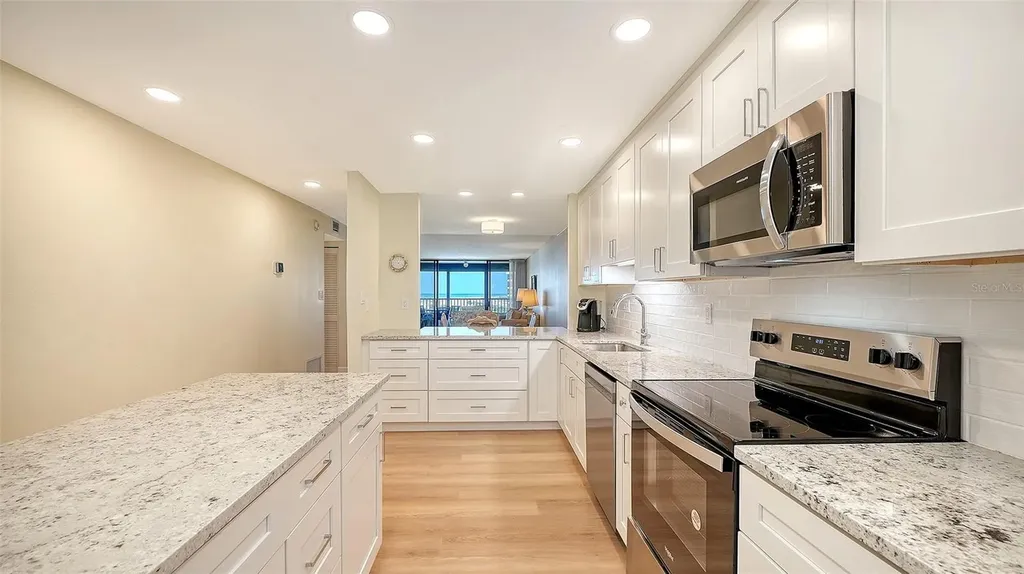 5790 Midnight Pass Road Sarasota FL 34242