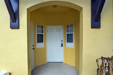 8467 Crystal Cove Loop Kissimmee FL 34747