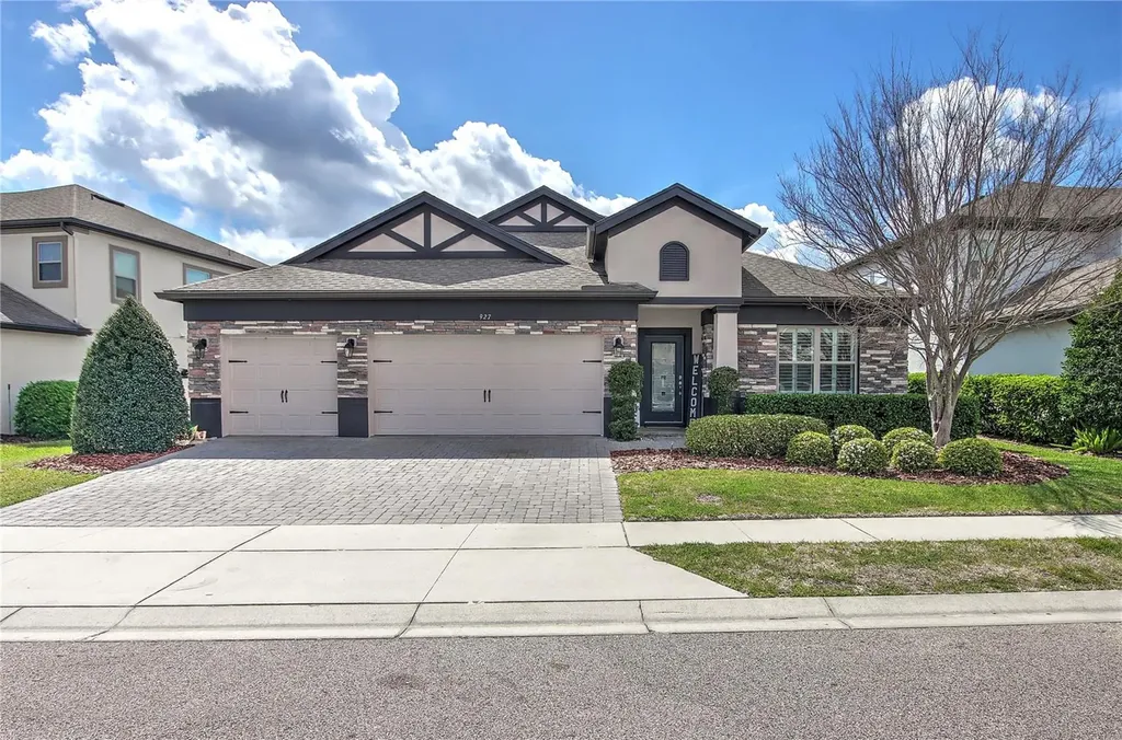927 Sherbourne Circle Lake Mary FL 32746