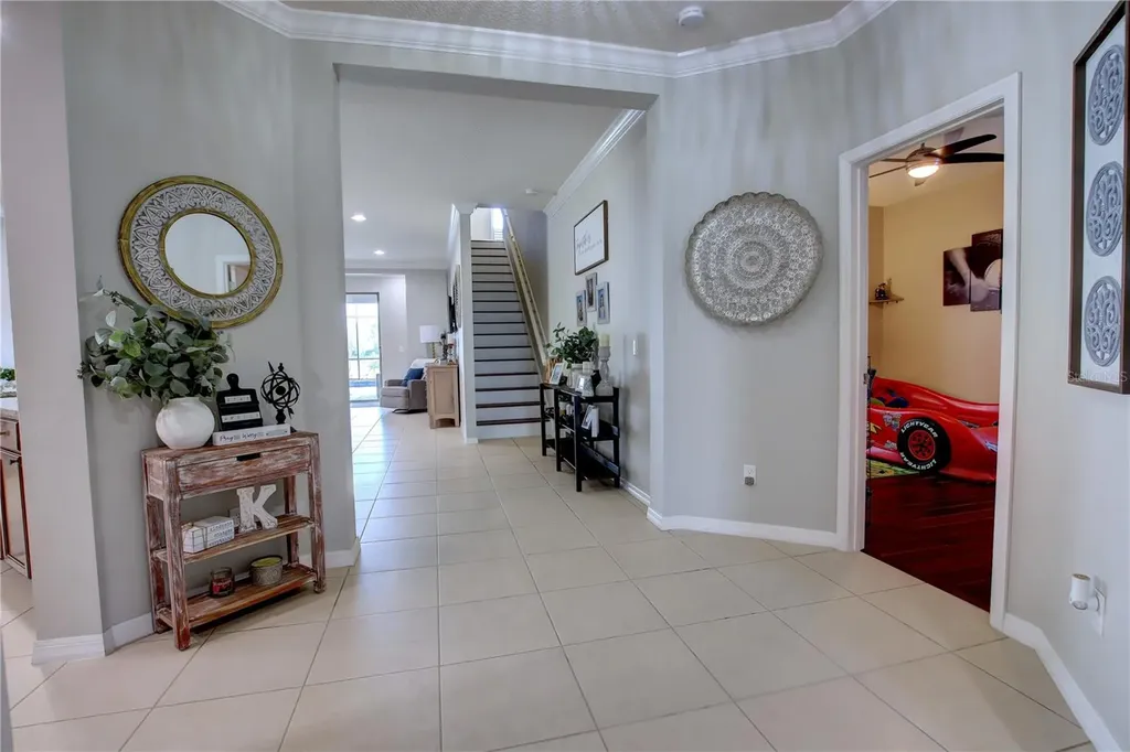 927 Sherbourne Circle Lake Mary FL 32746