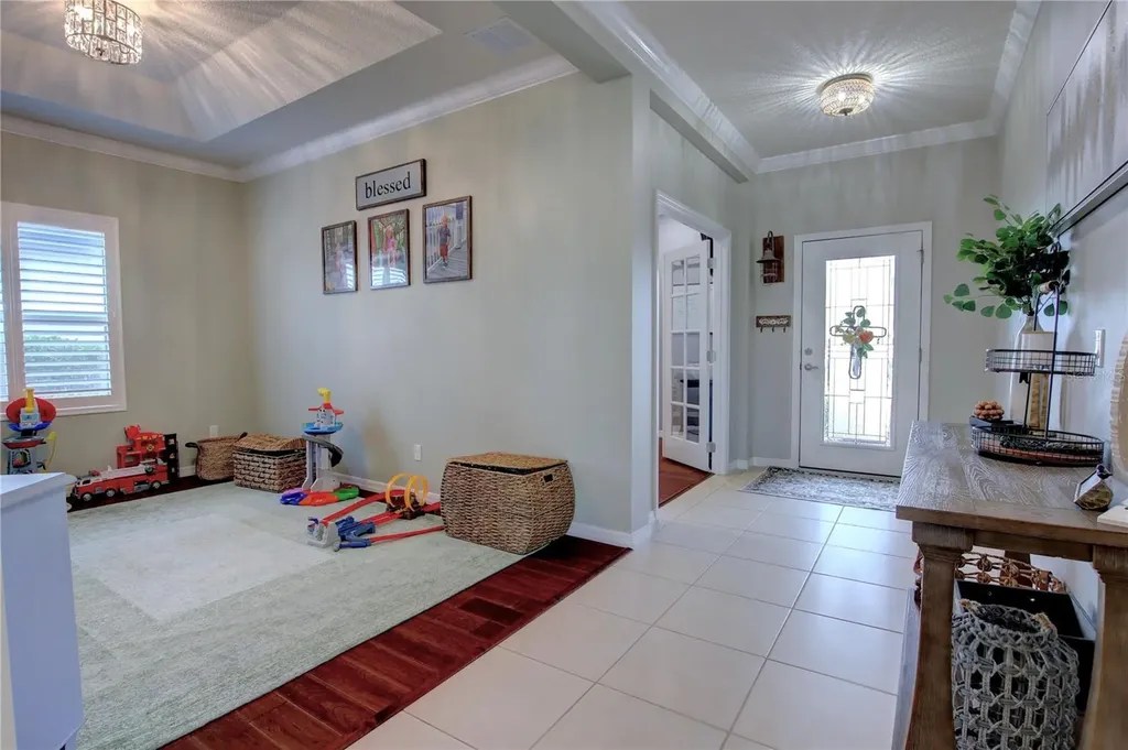 927 Sherbourne Circle Lake Mary FL 32746