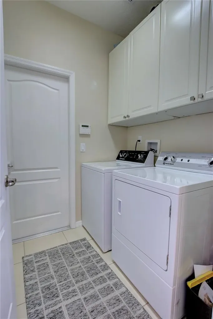 927 Sherbourne Circle Lake Mary FL 32746
