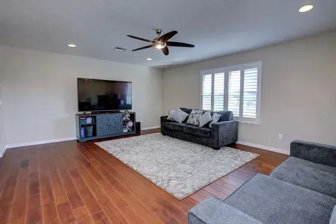 927 Sherbourne Circle Lake Mary FL 32746