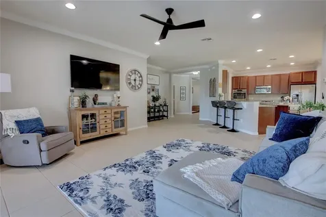 927 Sherbourne Circle Lake Mary FL 32746